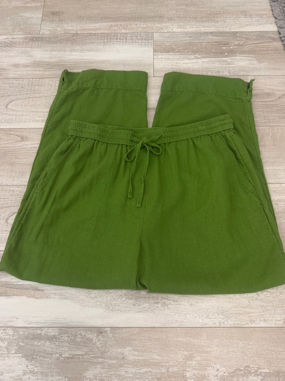 Banana Republic: Straight Linen Blend Women's Pull on Pant - Size L - Green - Picture 4 of 9